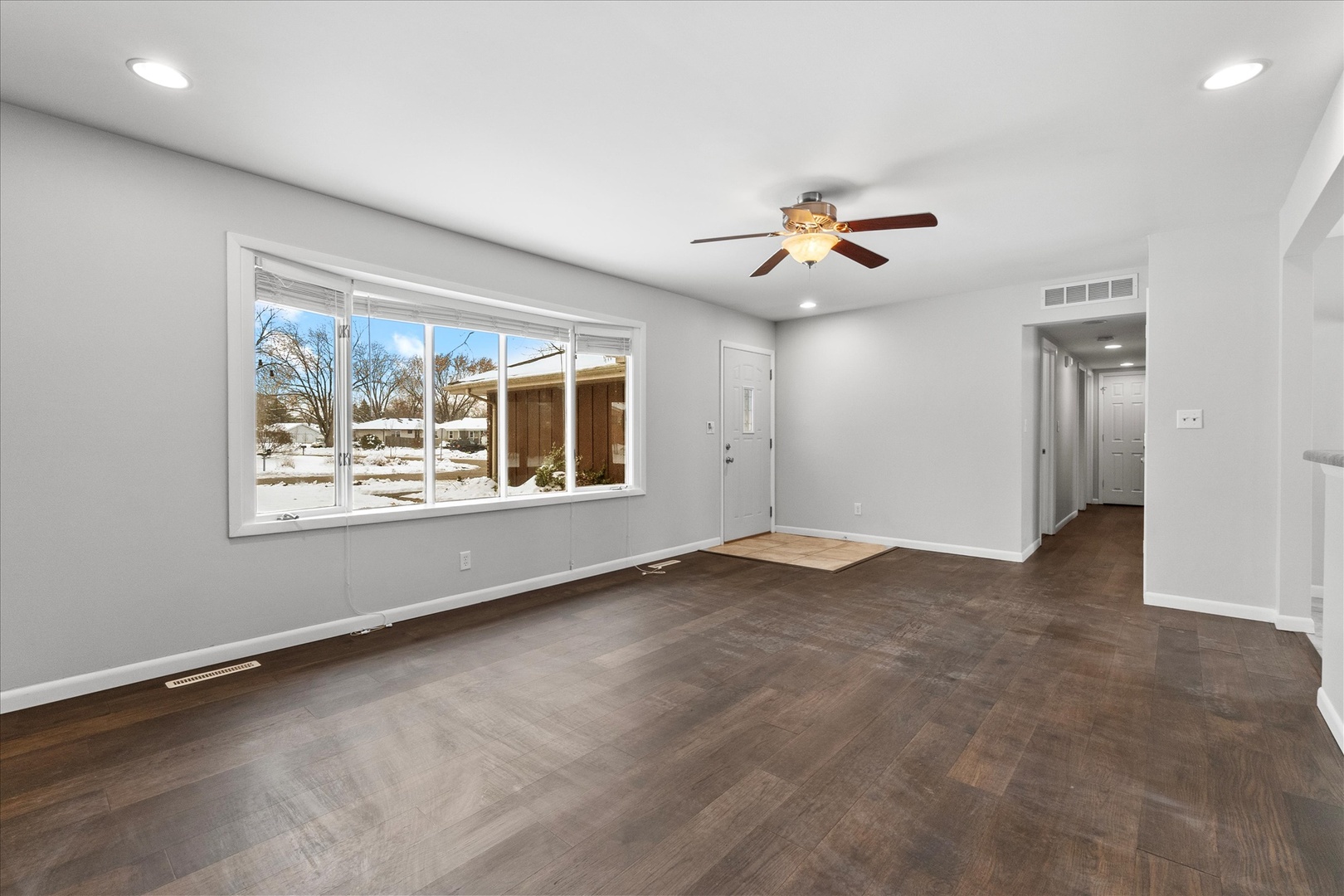 1328 Timberline Drive Joliet, IL 60431 - Photo 3 of 17