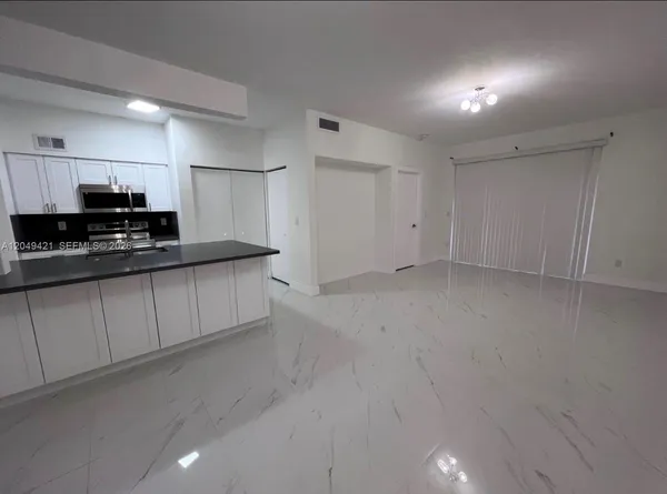 $2,450 | 18344 Northwest 68th Avenue, Unit F, Hialeah, FL 33015