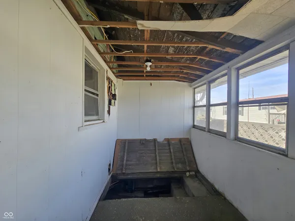 $72,000 | 210 North Lessie Street, Worthington, IN 47471