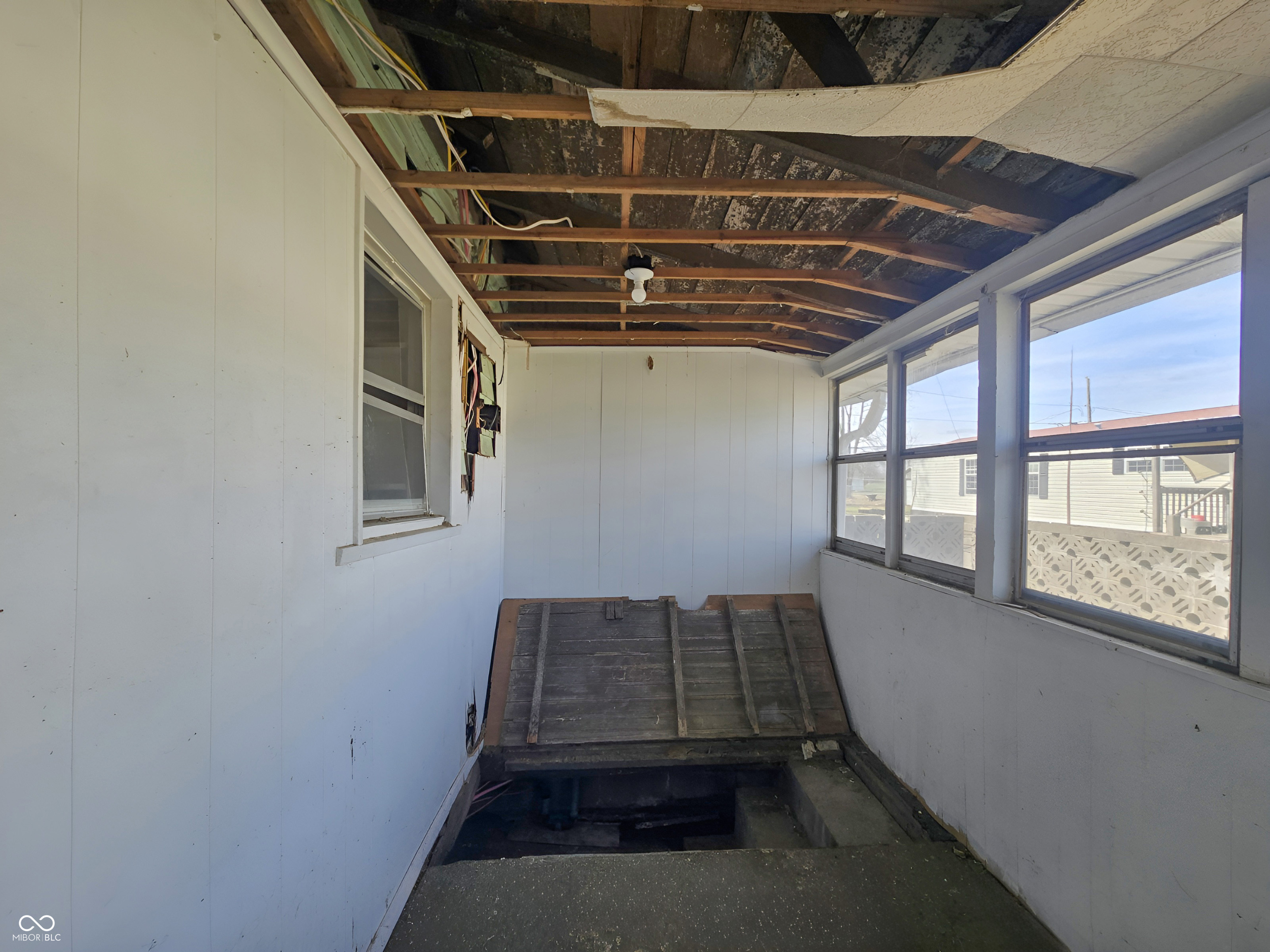 210 North Lessie Street Worthington, IN 47471 - Photo 12 of 13