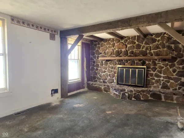 $72,000 | 210 North Lessie Street, Worthington, IN 47471