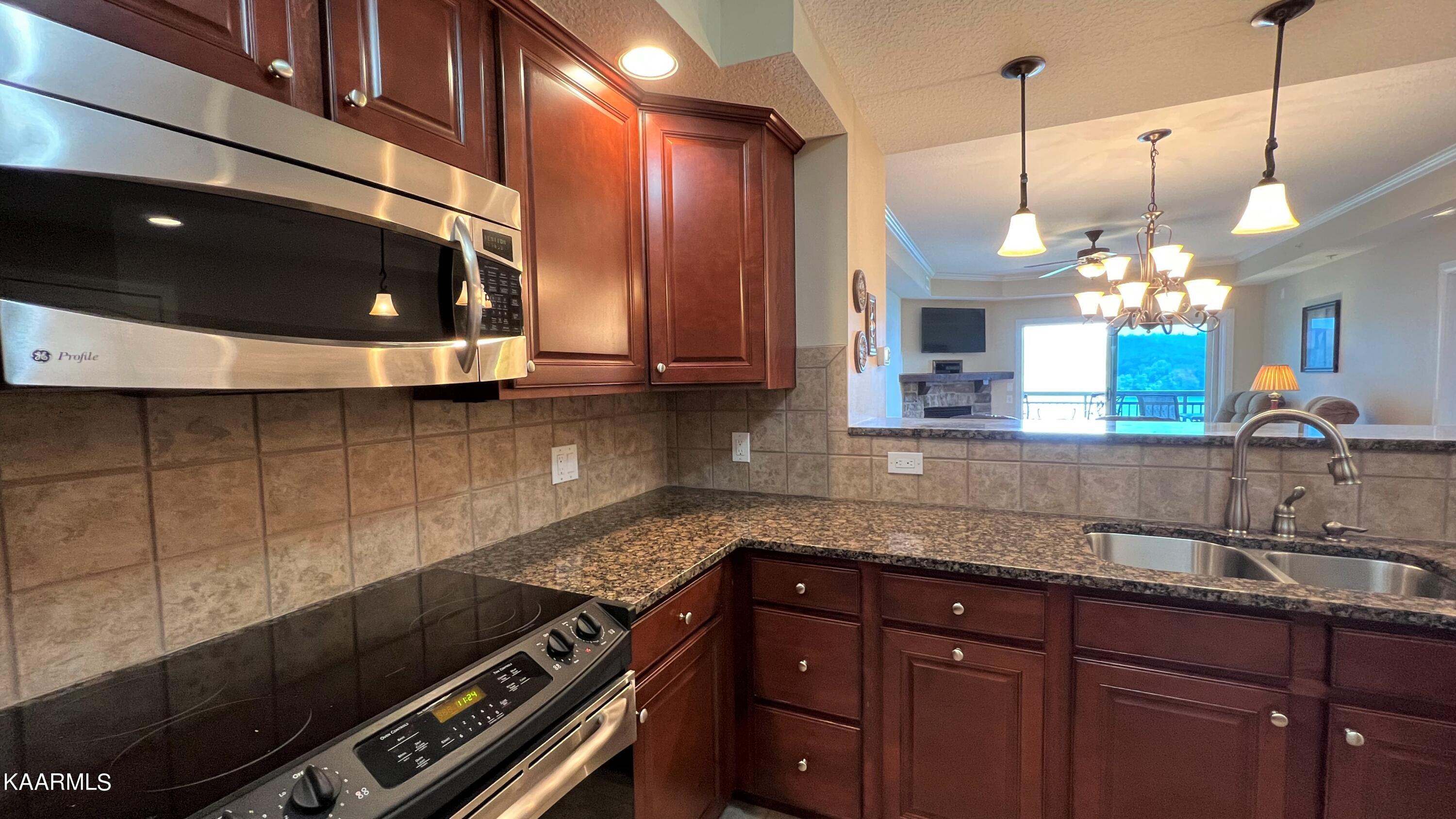 655 Waterside Circle Andersonville, TN 37705 - Photo 15 of 30 Kitchen 1