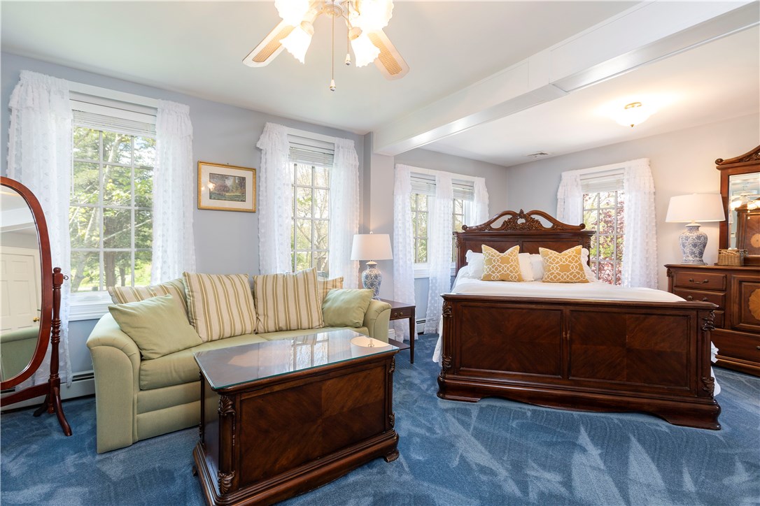 190 Shore Road Westerly, RI 02891 - Photo 26 of 40