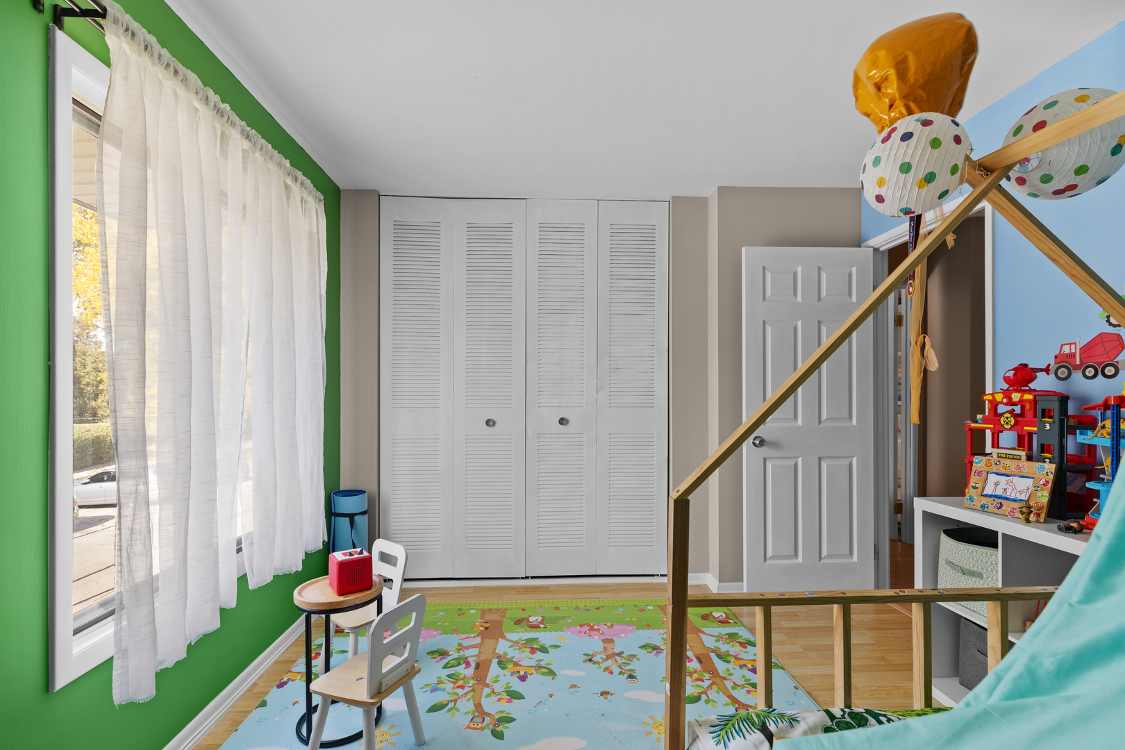 7353 Blackburn Avenue, Unit K206 Downers Grove, IL 60516 - Photo 13 of 24 a view of an entryway with wooden floor