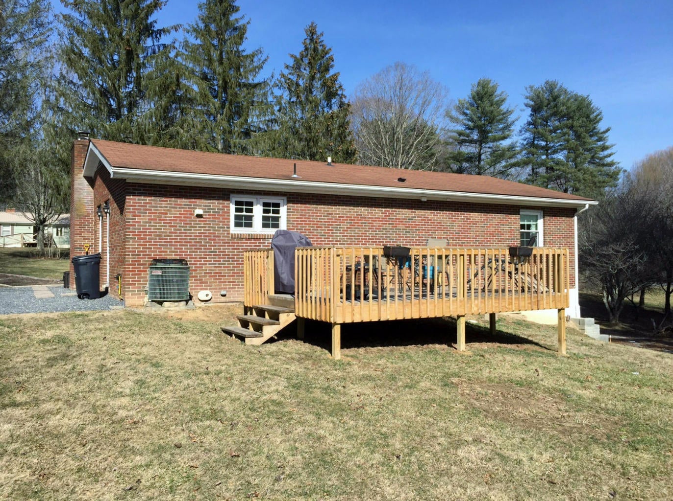 352 Harper Road Lewisburg, WV 24901 - Photo 3 of 31 Gallery Image 3