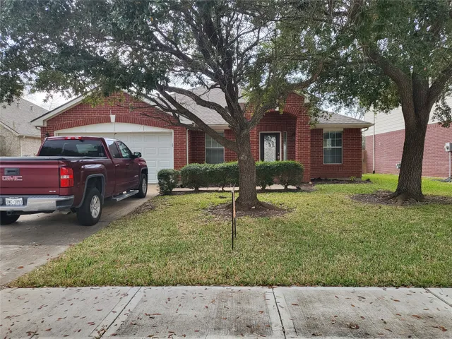 $2,050 | 5406 Meadow Canyon Drive, Sugar Land, TX 77479