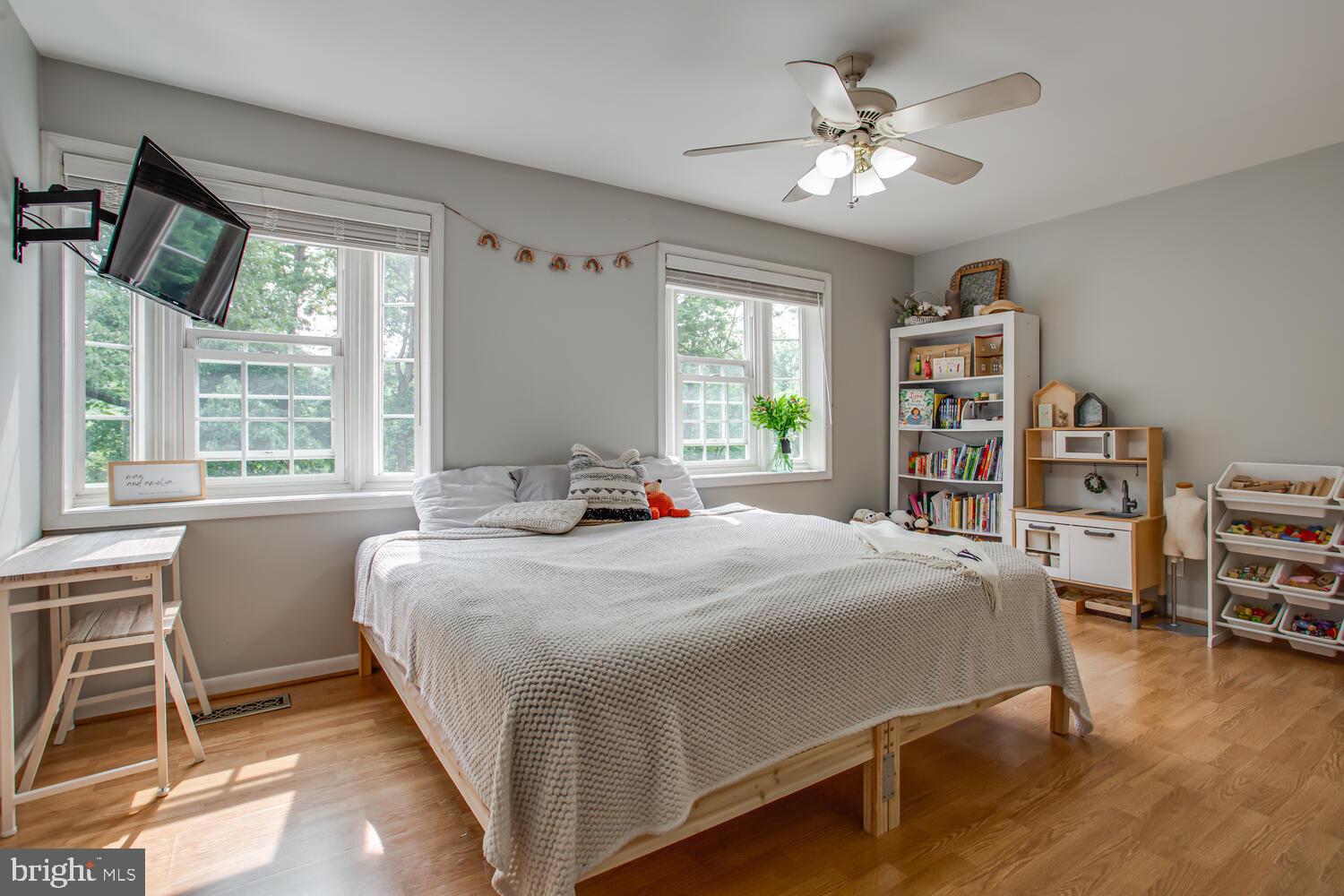 7607 Tiverton Drive Springfield, VA 22152 - Photo 16 of 25 Large 2nd Bedroom