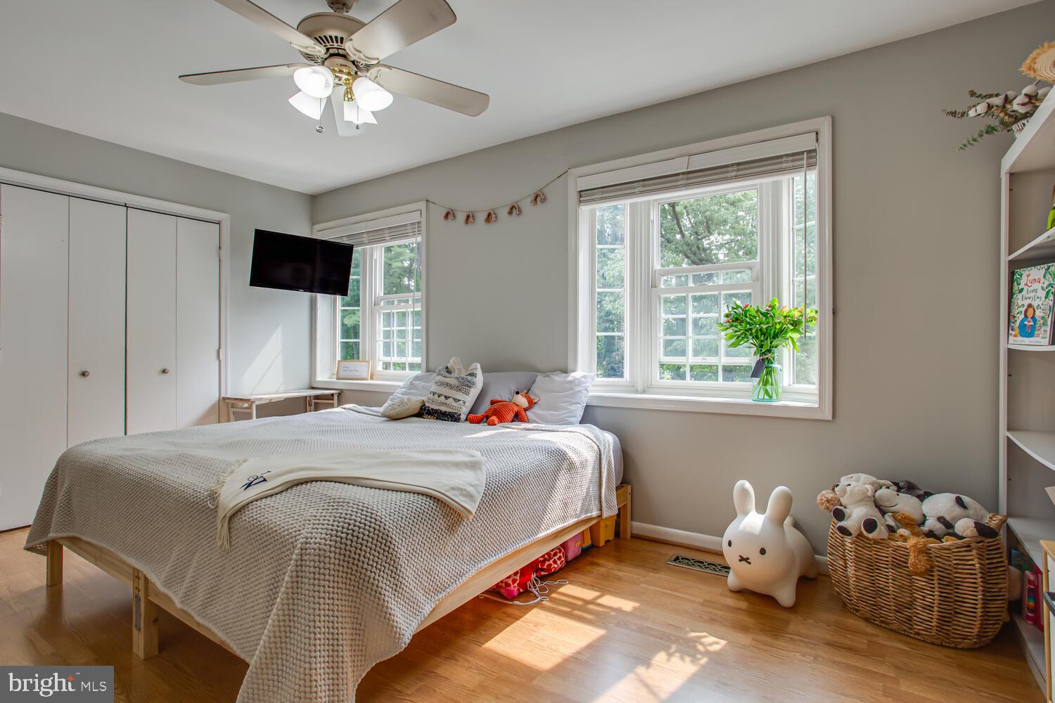 7607 Tiverton Drive Springfield, VA 22152 - Photo 17 of 25 Great sized 2nd Bedroom