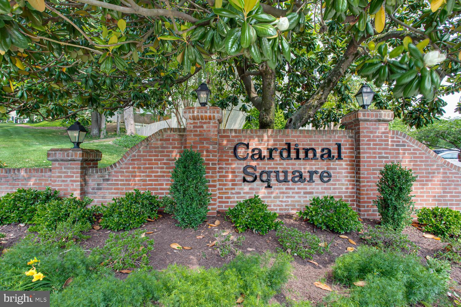 7607 Tiverton Drive Springfield, VA 22152 - Photo 2 of 25