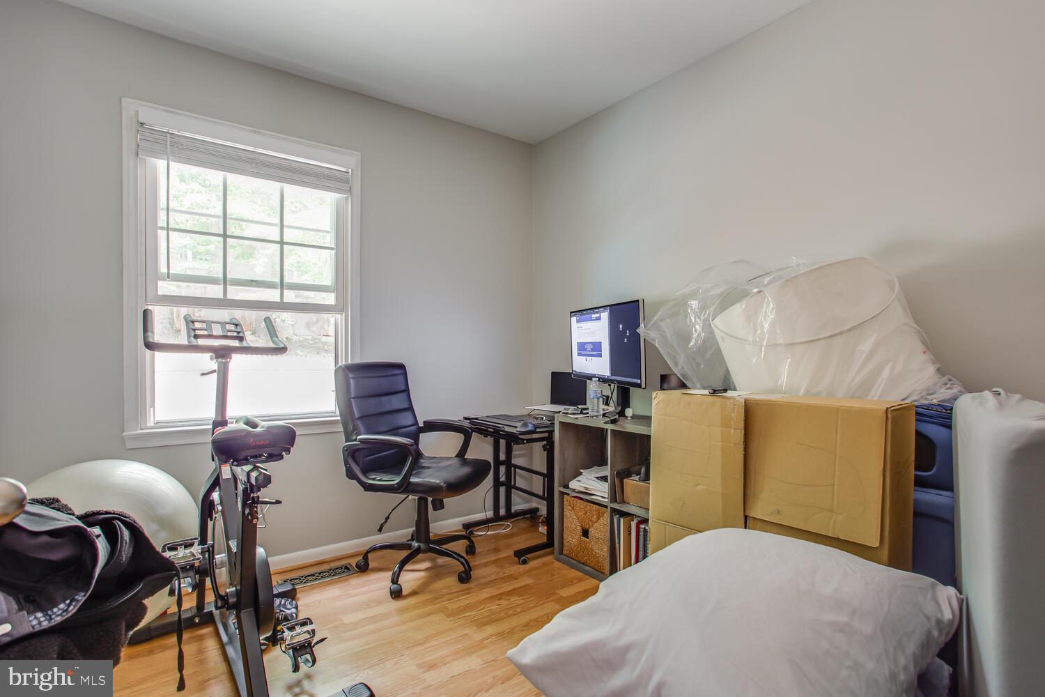 7607 Tiverton Drive Springfield, VA 22152 - Photo 21 of 25 Smaller 3rd Bedroom/Office