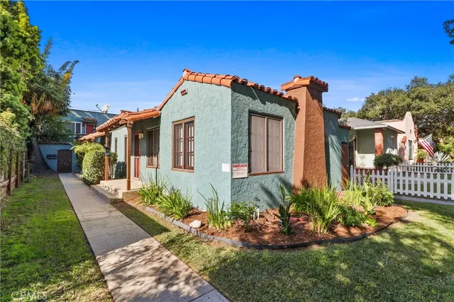 $1,095,000 | 3581 Olive Avenue, Long Beach, CA 90807
