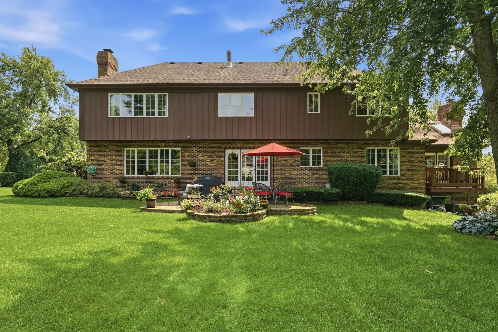8100 Lake Ridge Drive Burr Ridge, IL 60527 - Photo 38 of 48 Gallery Image 38