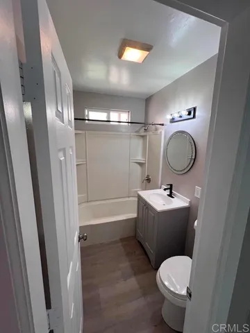 $2,595 | 129-31 Oaklawn Avenue, Unit 31, Chula Vista, CA 91910