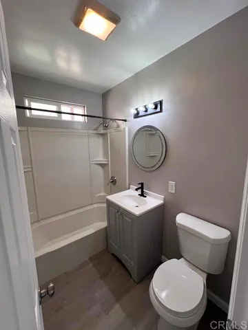 $2,595 | 129-31 Oaklawn Avenue, Unit 31, Chula Vista, CA 91910