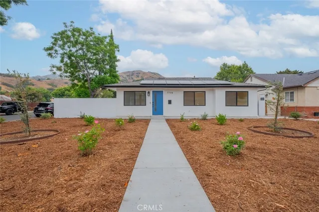 $1,399,000 | 7734 North Glenoaks Boulevard, Burbank, CA 91504