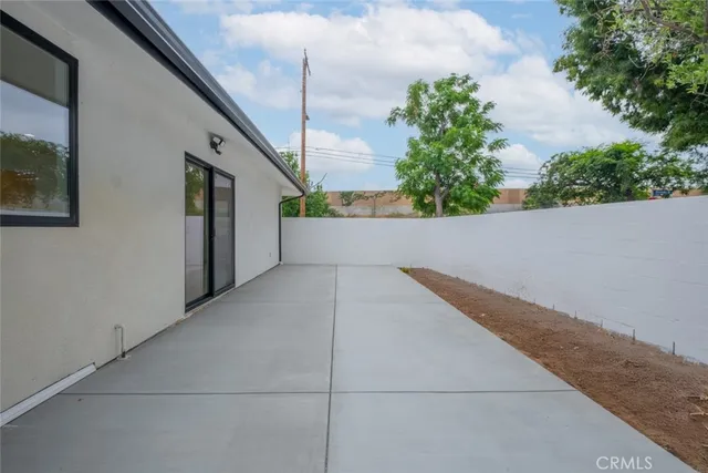 $1,399,000 | 7734 North Glenoaks Boulevard, Burbank, CA 91504