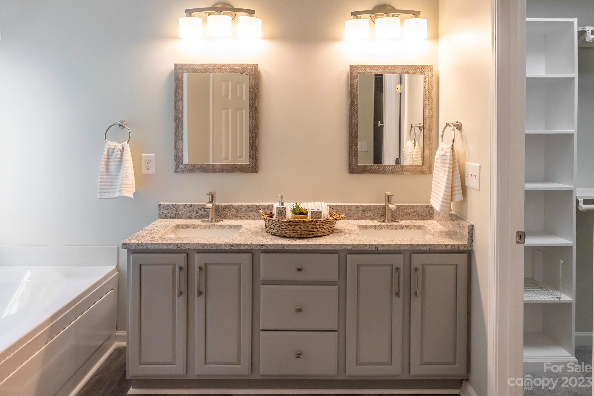 10631 Hellebore Road Charlotte, NC 28213 - Photo 17 of 37 Gallery Image 17