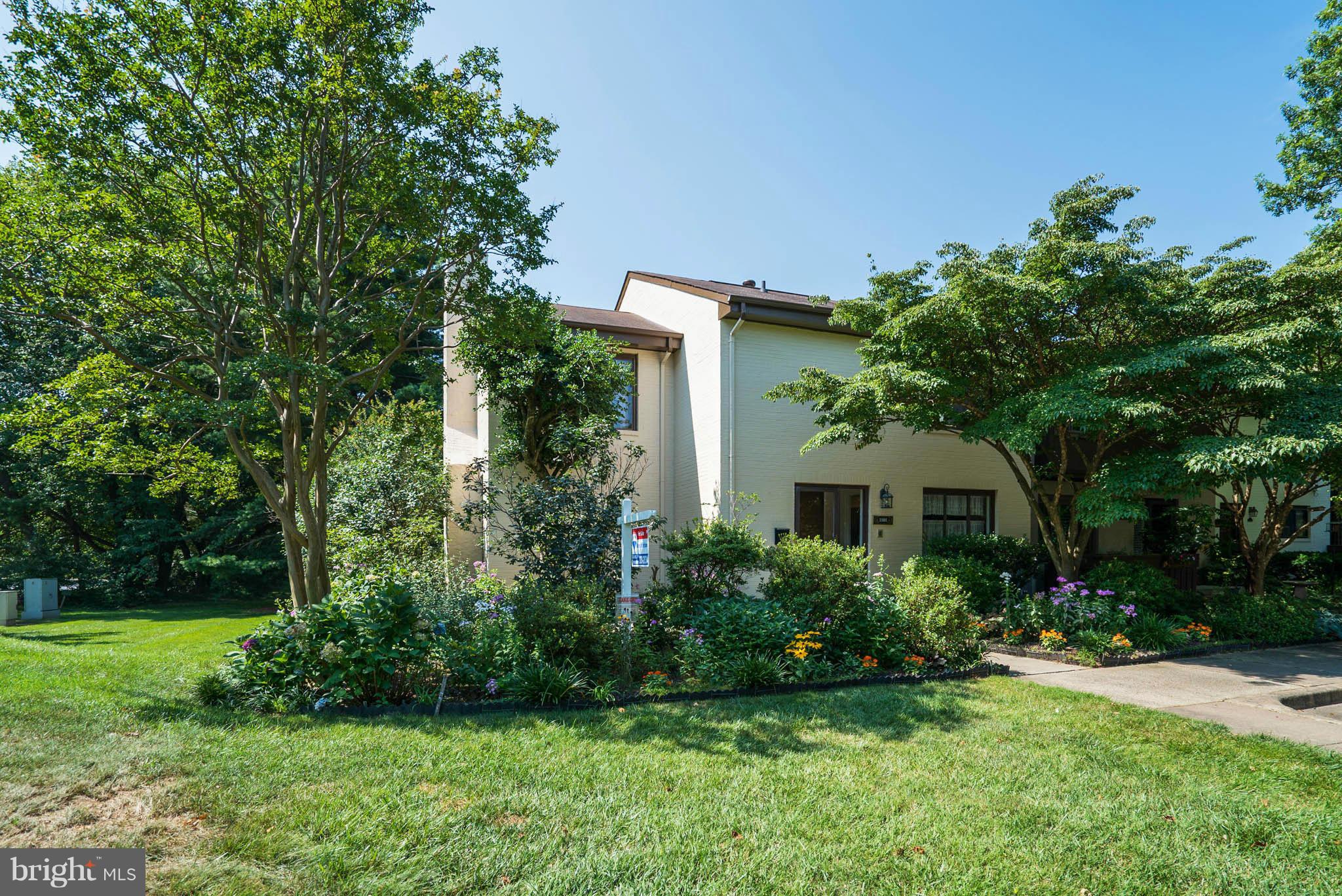 11601 Golf Course Square Reston, VA 20191 - Photo 1 of 23 Exterior (Front)