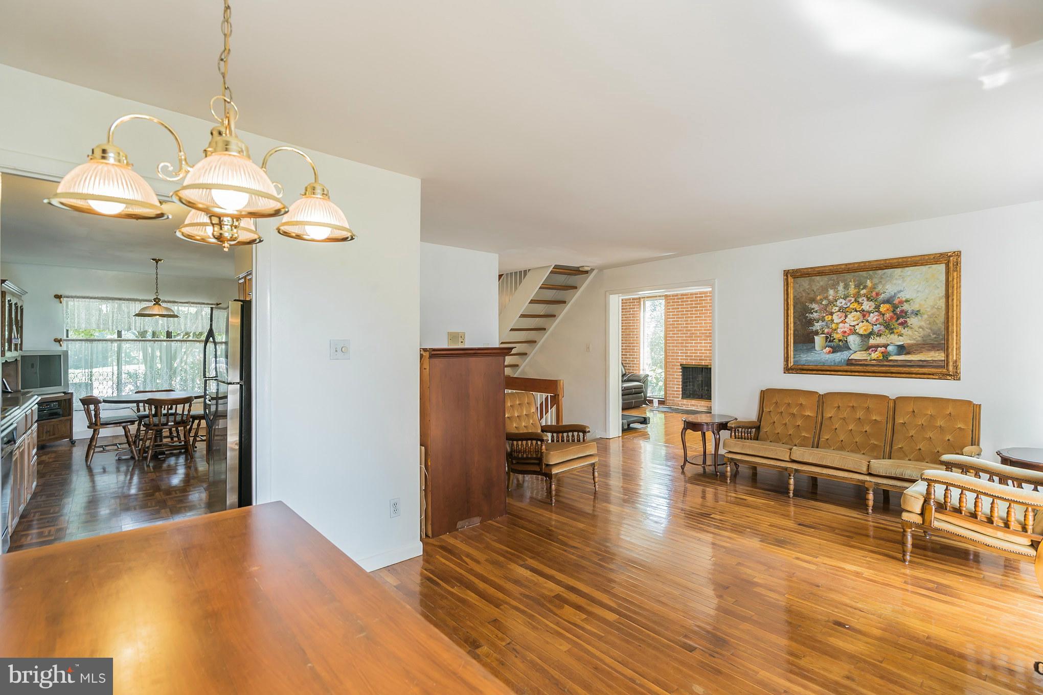 11601 Golf Course Square Reston, VA 20191 - Photo 3 of 23 Family Room