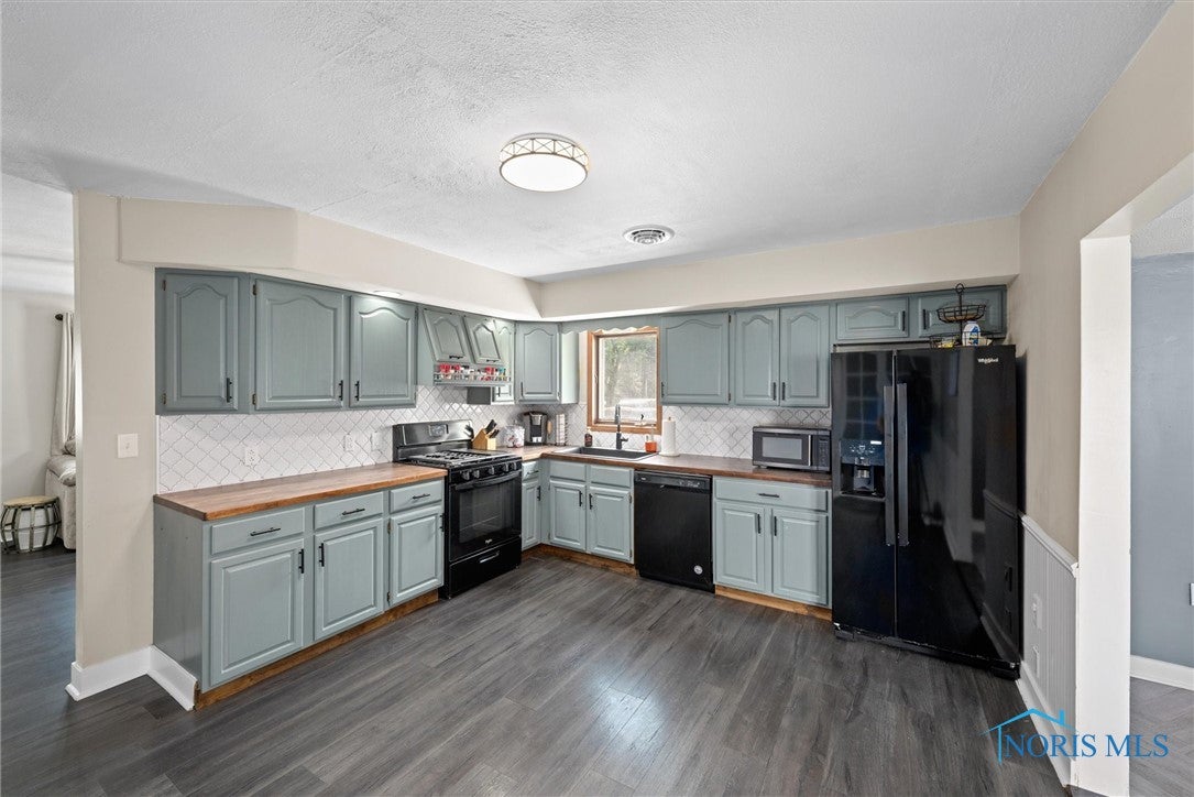 2858 North Downing Road Genoa, OH 43430 - Photo 13 of 25 Gallery Image 13
