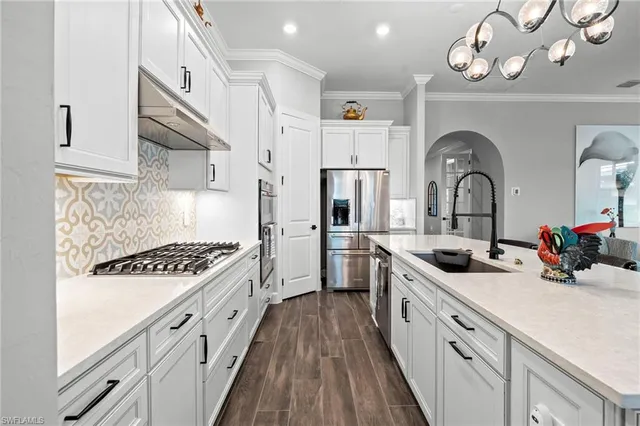 $1,150,000 | 9811 Everglades Boulevard North, Naples, FL 34120