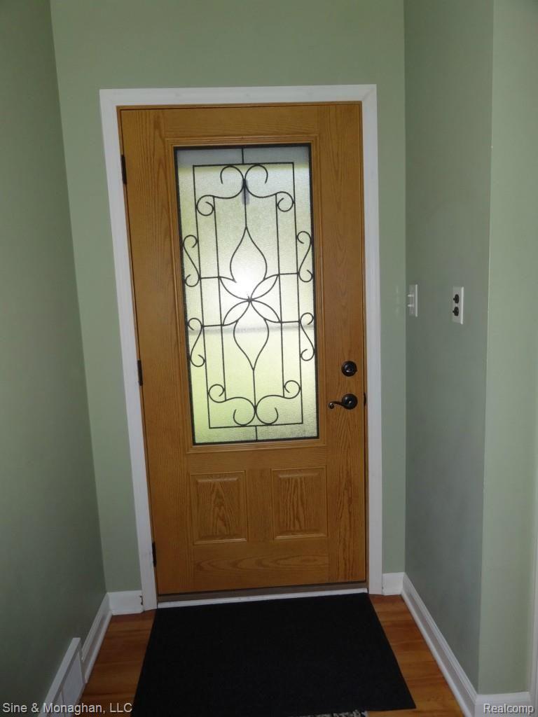 449 Roland Road Grosse Pointe, MI 48236 - Photo 15 of 28 DSC05646.jpg