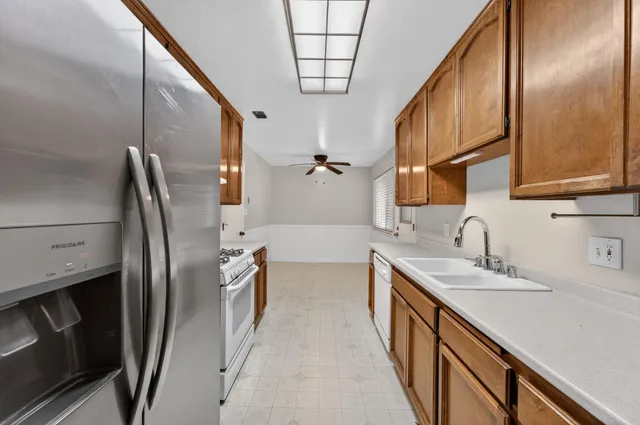 $385,000 | 144 Withington Avenue, Rio Linda, CA 95673