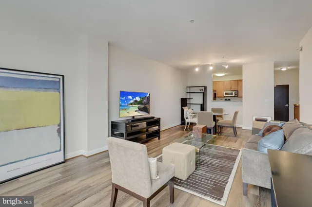 $3,650 | 1111 25th Street Northwest, Unit 920, Washington, DC 20037