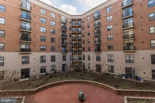 $3,650 | 1111 25th Street Northwest, Unit 920, Washington, DC 20037