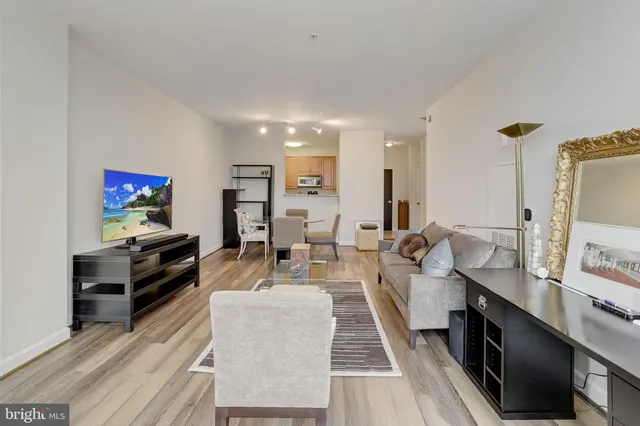 $3,650 | 1111 25th Street Northwest, Unit 920, Washington, DC 20037