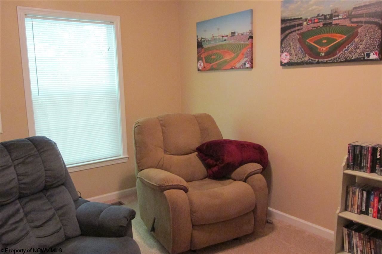 1 Club Crest Road Fairmont, WV 26554 - Photo 6 of 20 Gallery Image 6