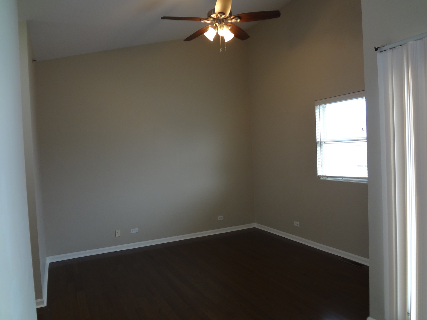 1834 Ridge Avenue, Unit 137 Evanston, IL 60201 - Photo 12 of 19
