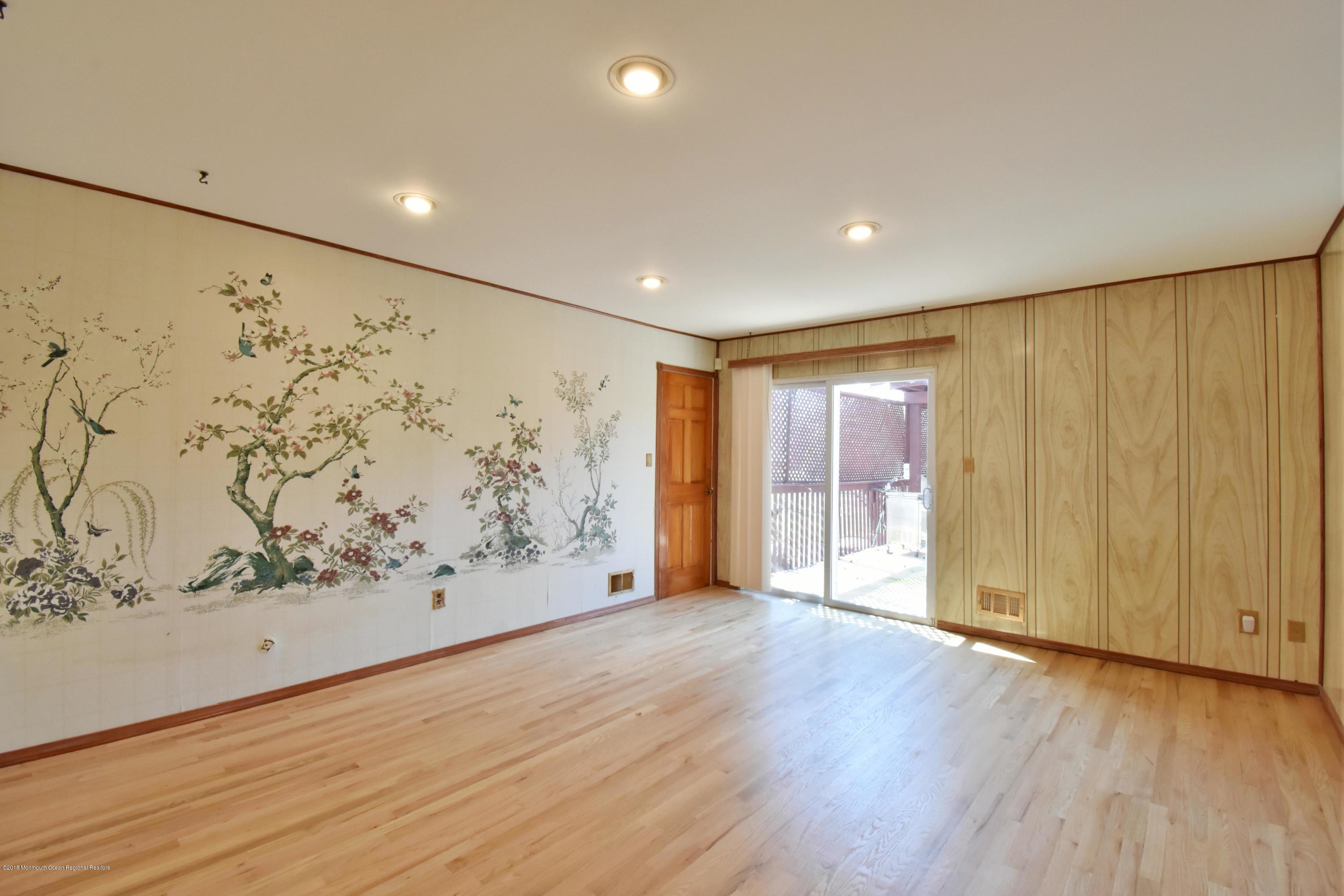 5 Harvey Road Morganville, NJ 07751 - Photo 5 of 22 Family Room