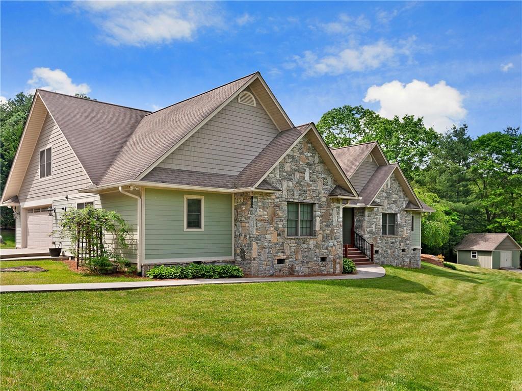 62 Vision Road Canton, NC 28716 - Photo 5 of 45 a front view of house with yard and green space