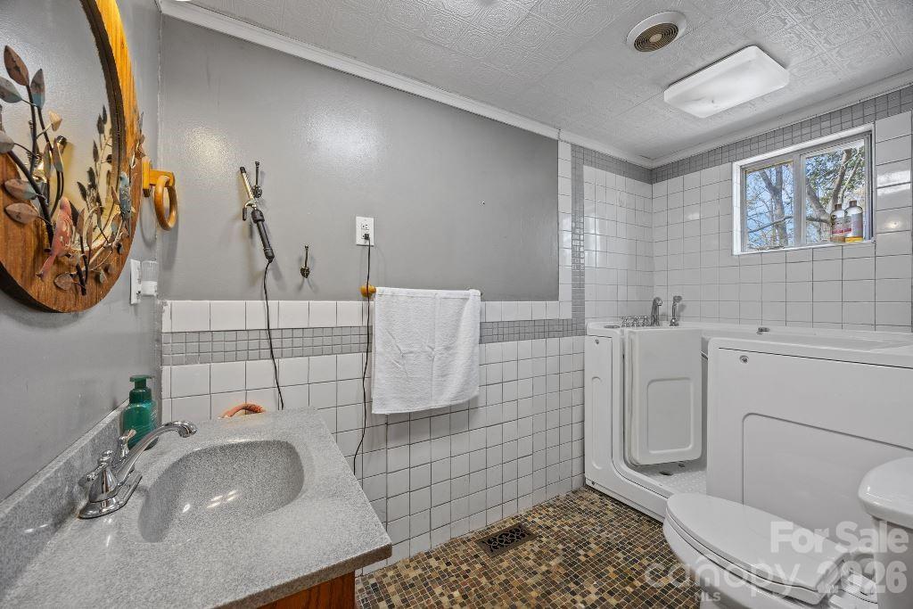 4412 Dobys Bridge Road Indian Land, SC 29707 - Photo 5 of 38