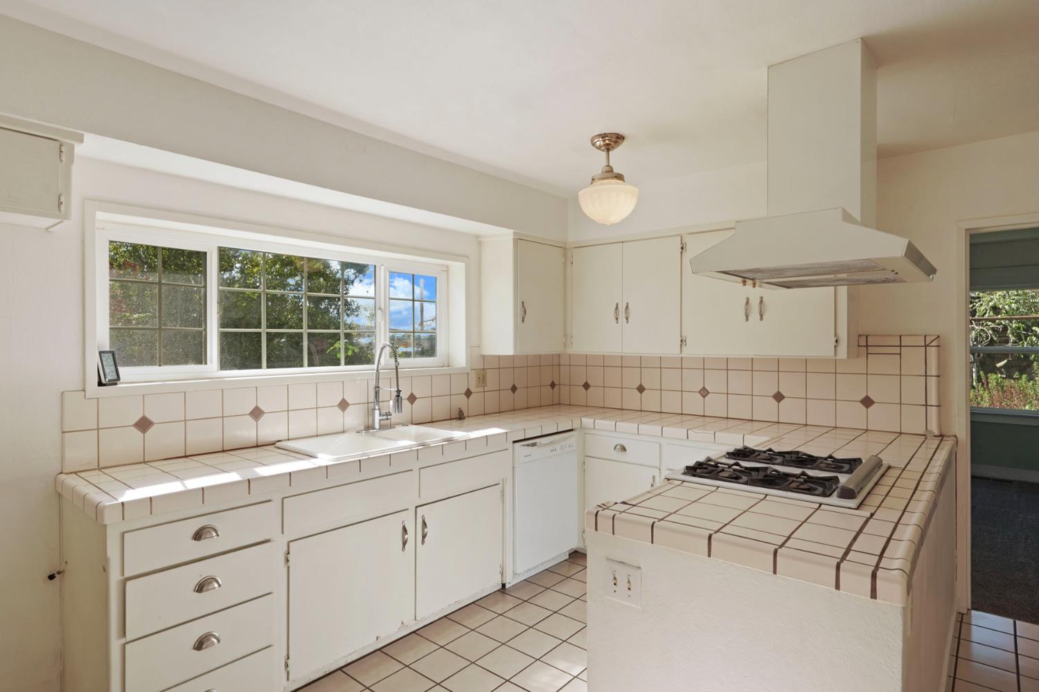 12718 Locke Road Lockeford, CA 95237 - Photo 23 of 43