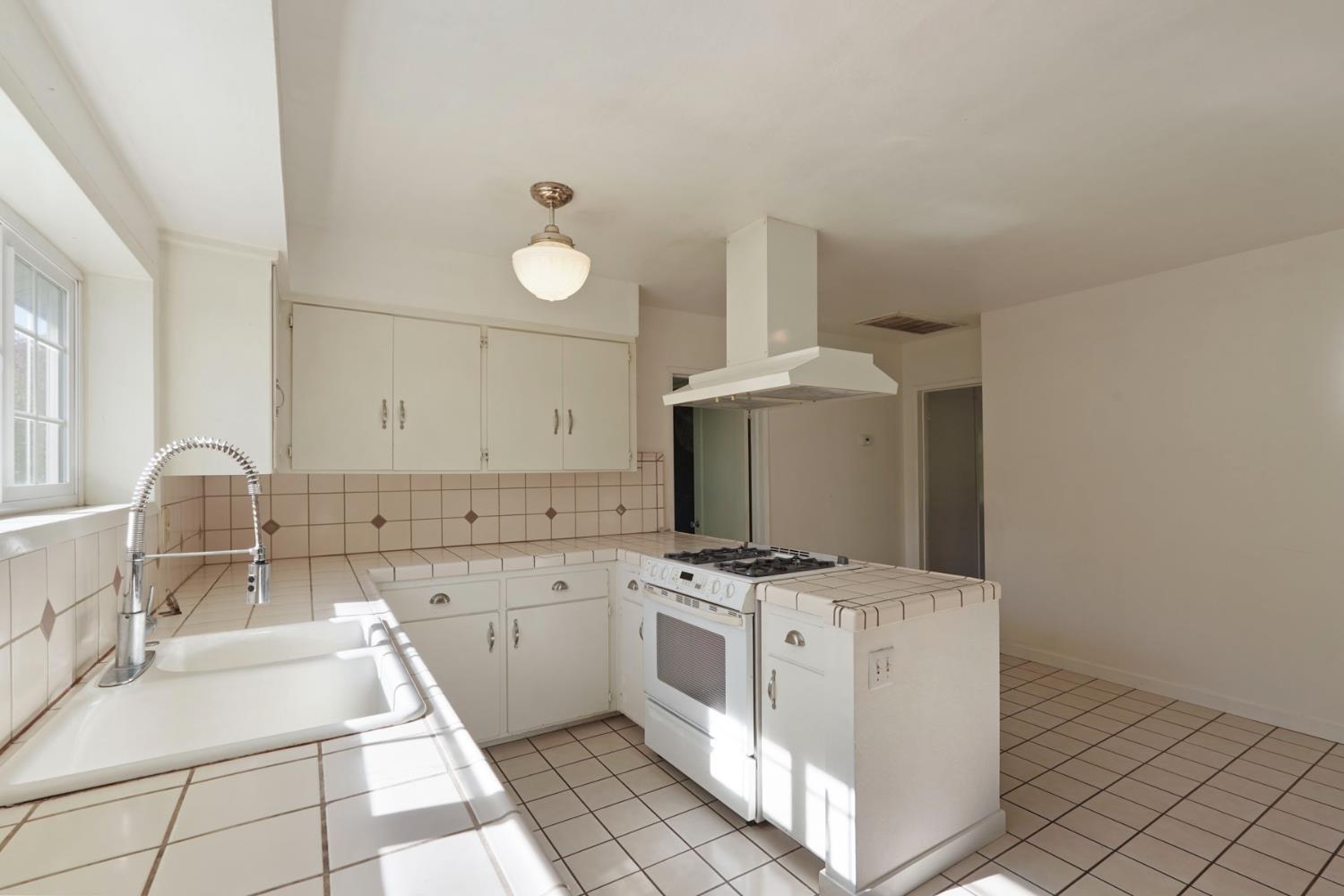 12718 Locke Road Lockeford, CA 95237 - Photo 27 of 43