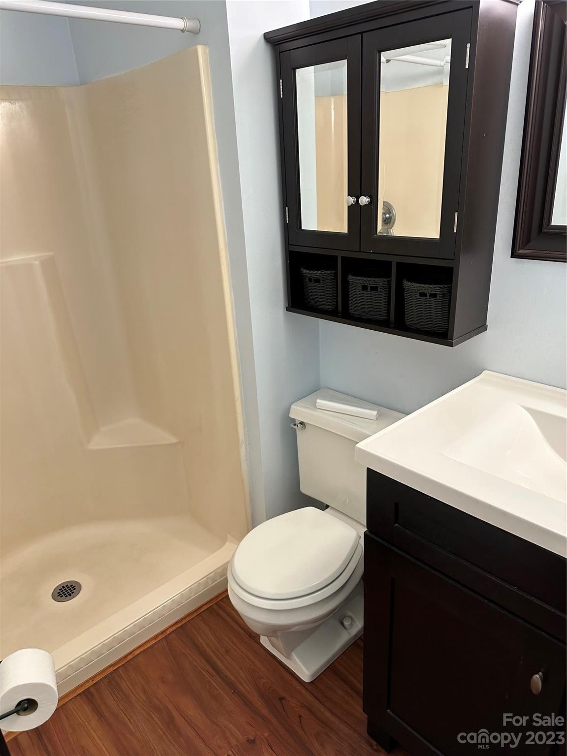 140 Hillside Drive Salisbury, NC 28147 - Photo 23 of 29 a bathroom with a toilet a sink and a bathtub