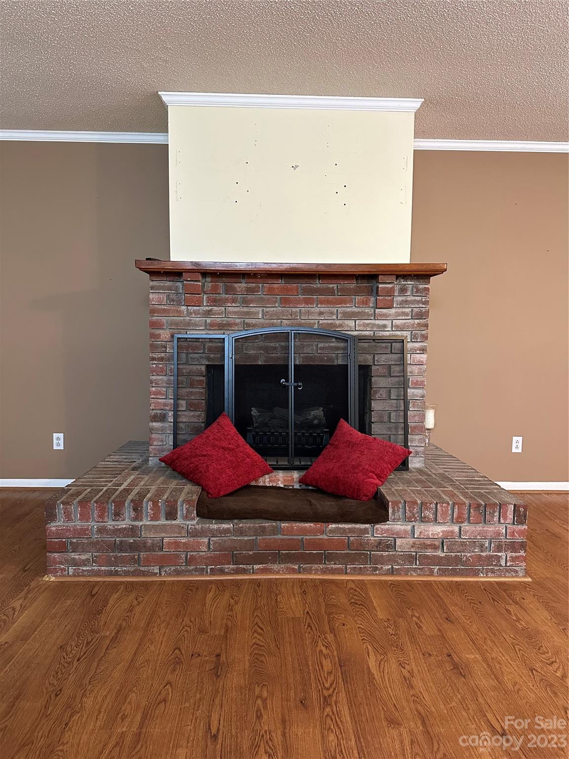 140 Hillside Drive Salisbury, NC 28147 - Photo 7 of 29 a front view of a room with table and chairs