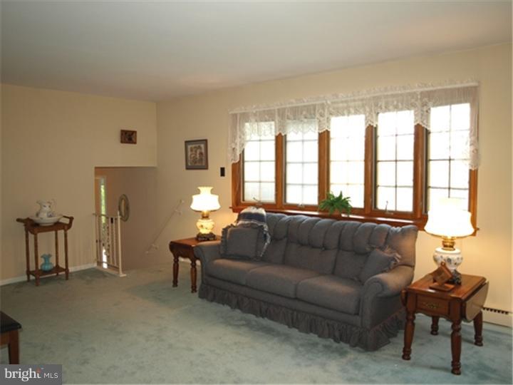 961 Callowhill Road Perkasie, PA 18944 - Photo 6 of 22
