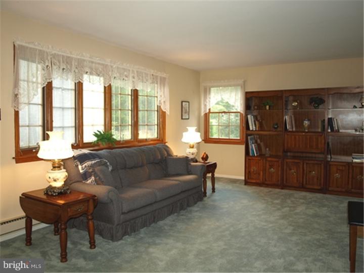 961 Callowhill Road Perkasie, PA 18944 - Photo 7 of 22