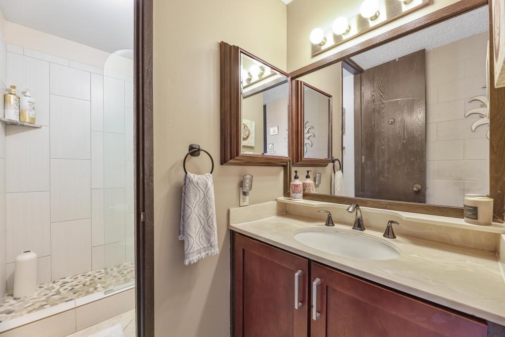 938 South Kihei Road, Unit 421 Kihei, HI 96753 - Photo 12 of 35