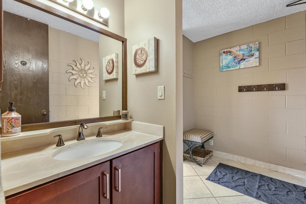938 South Kihei Road, Unit 421 Kihei, HI 96753 - Photo 14 of 35