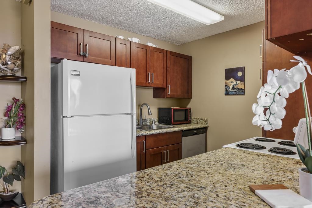 938 South Kihei Road, Unit 421 Kihei, HI 96753 - Photo 9 of 35