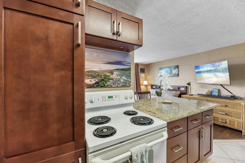 938 South Kihei Road, Unit 421 Kihei, HI 96753 - Photo 10 of 35
