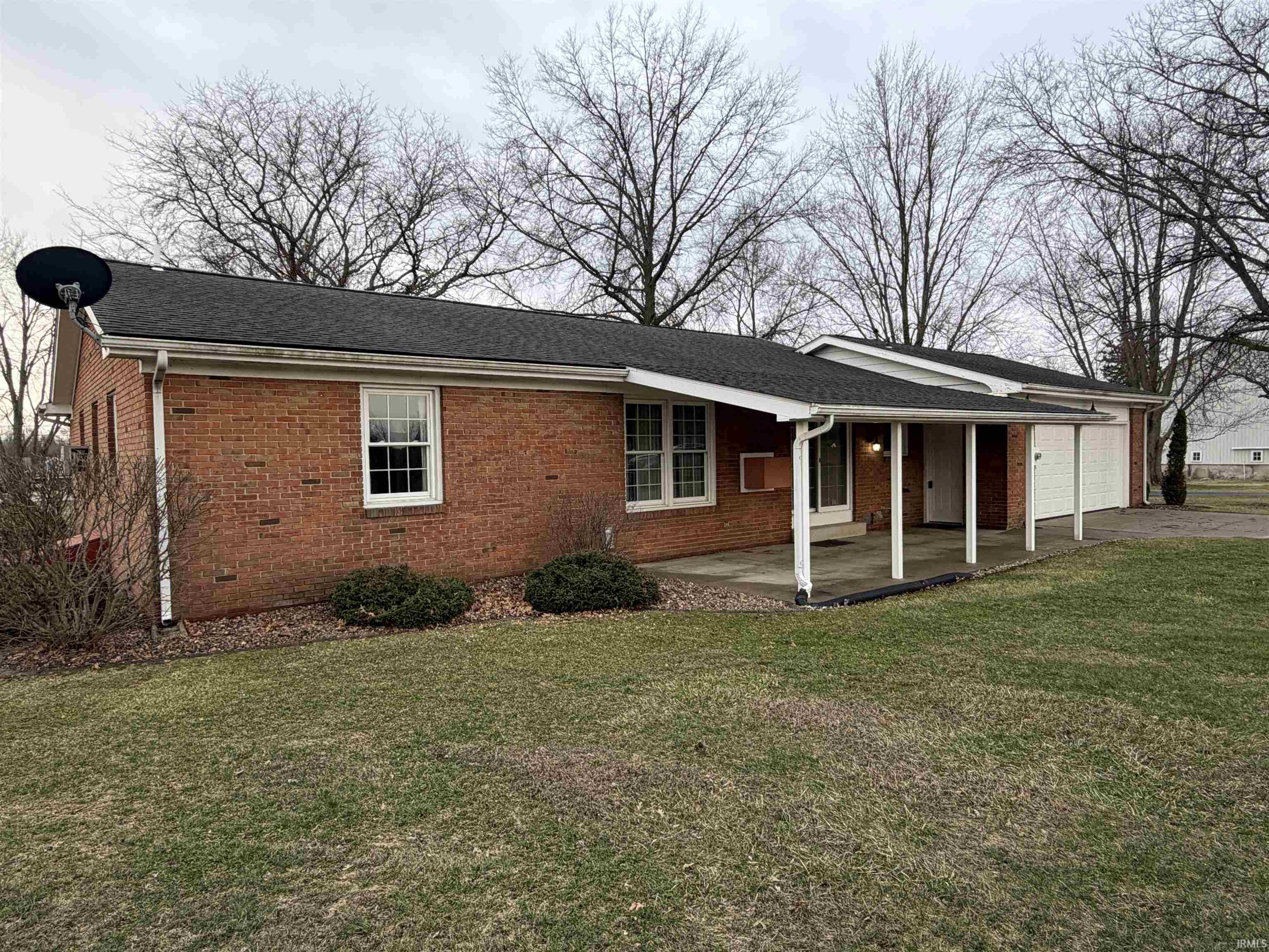 12201 Leo Road Fort Wayne, IN 46845 - Photo 4 of 22 Gallery Image 4
