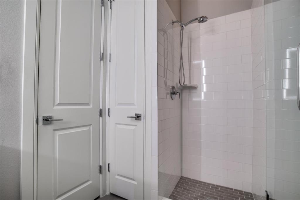 5015 Meridian Lane, Unit 2106 Addison, TX 75001 - Photo 17 of 20