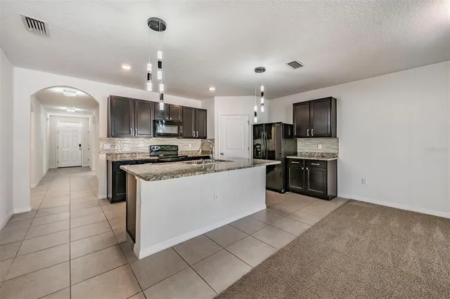 $2,400 | 10210 Golden Light Court, Riverview, FL 33578