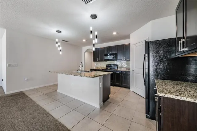 $2,400 | 10210 Golden Light Court, Riverview, FL 33578