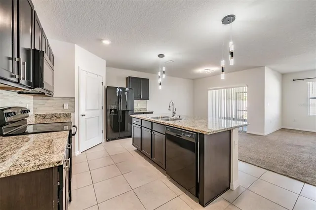 $2,400 | 10210 Golden Light Court, Riverview, FL 33578